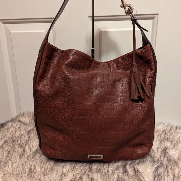 Coach F26122 Avery Brown Croc Hobo Croc Embossed Brown Leather - Picture 2 of 9